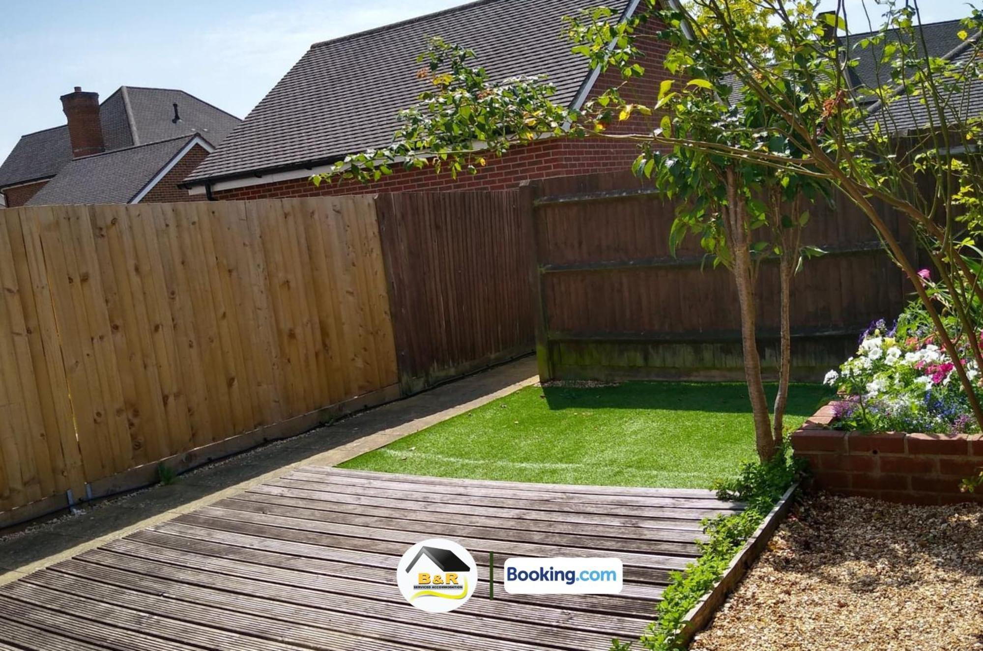 3 Bedroom House By B And R Serviced Accommodation Amesbury With Super Fast Wi-Fi 145Mbps מראה חיצוני תמונה