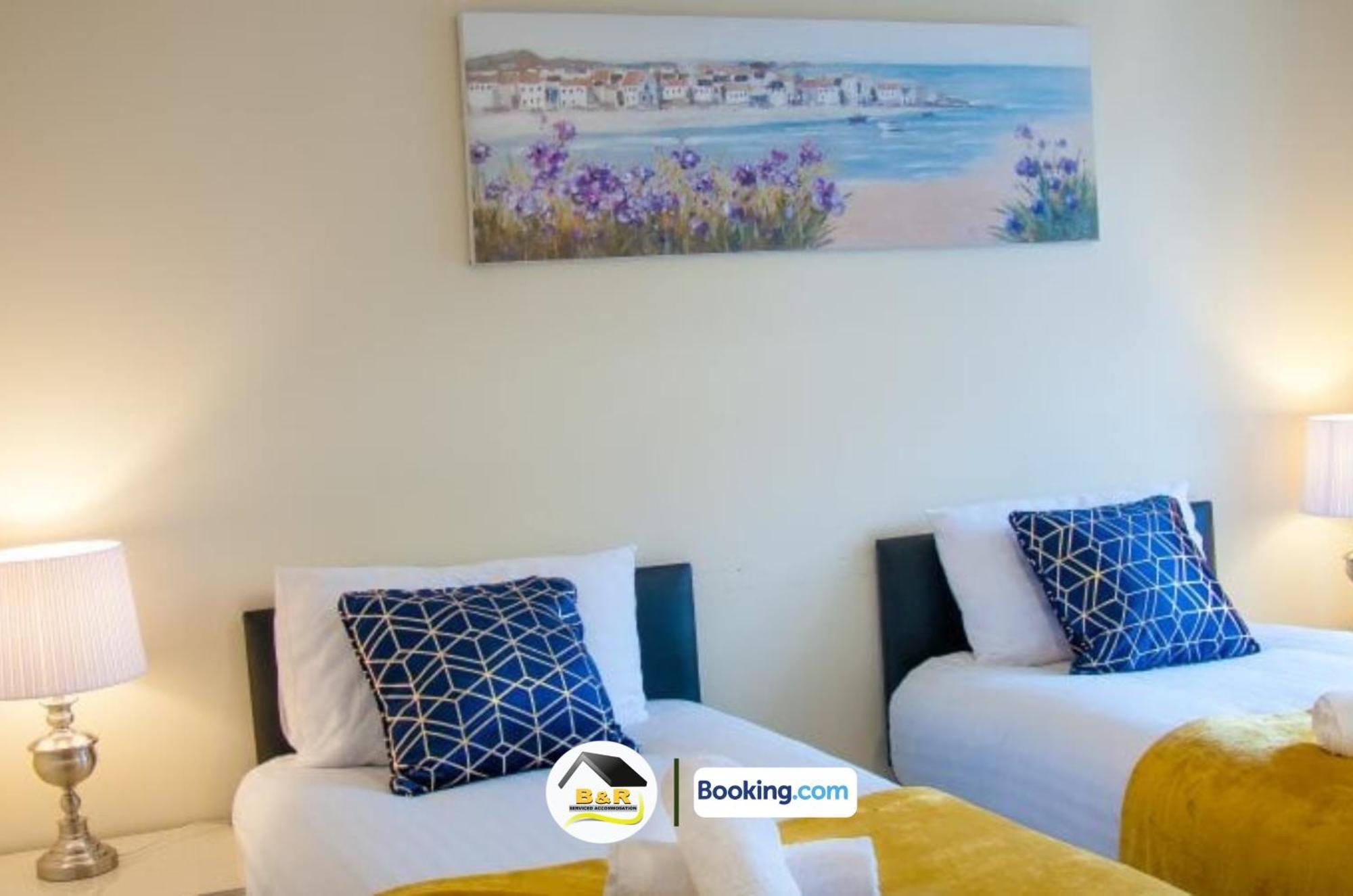 3 Bedroom House By B And R Serviced Accommodation Amesbury With Super Fast Wi-Fi 145Mbps מראה חיצוני תמונה