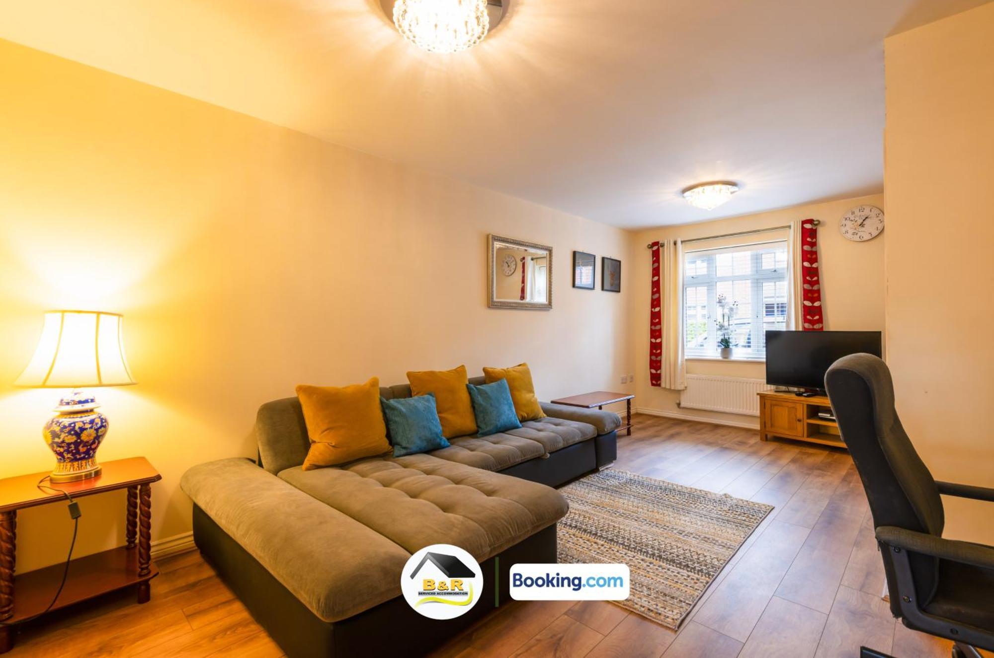 3 Bedroom House By B And R Serviced Accommodation Amesbury With Super Fast Wi-Fi 145Mbps מראה חיצוני תמונה